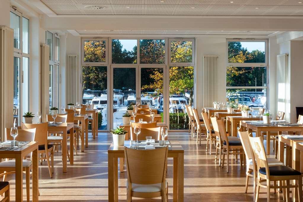 Precise Resort Marina Wolfsbruch Rheinsberg Restaurant photo